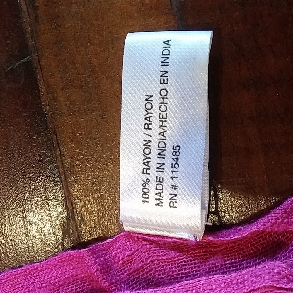 Pink scarf - Picture 2 of 3